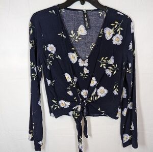 Design Lab Lord & Taylor Long Sleeve Floral Navy Cropped Top with knot size M